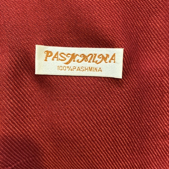 Pashmina Scarf Shawl Cape Wine Color EUC - Picture 3 of 5